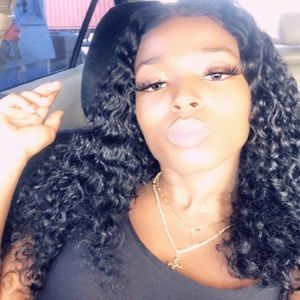 Meet your Posher, Jade